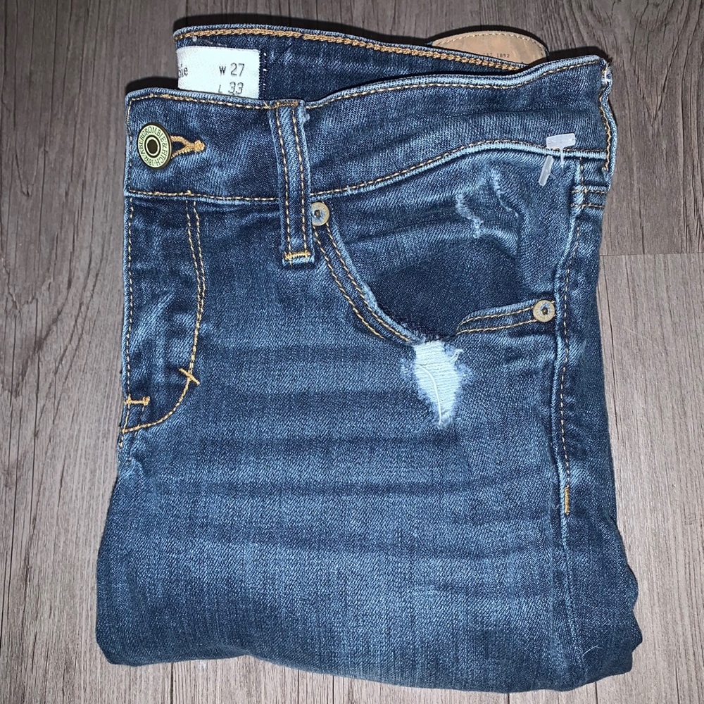Rip jeans